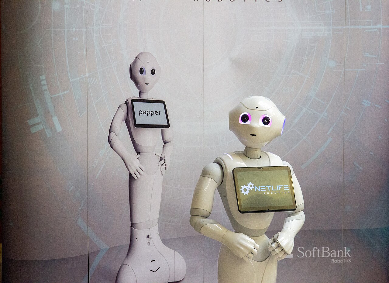 Pepper robot mint digitális hostess egy rendezvényen